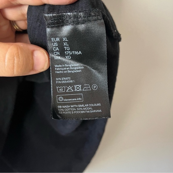 H&M Black Crew Neck Tee XL - Picture 5 of 5